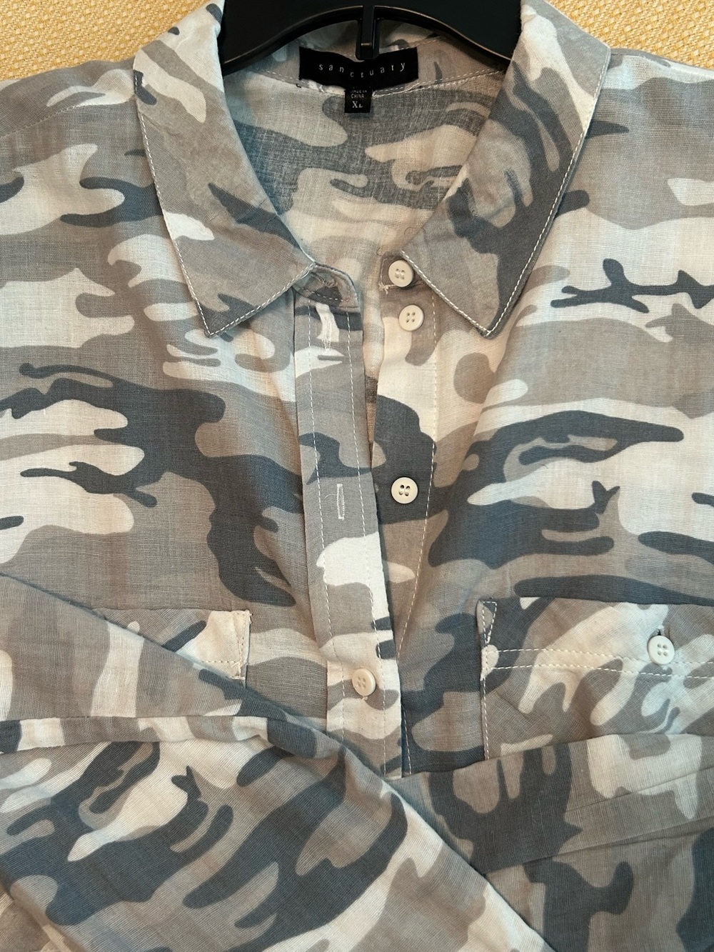 SANCTUARY (NWOT) Button Down Camouflage Shirt. P2P is 20 - Picture 2 of 9